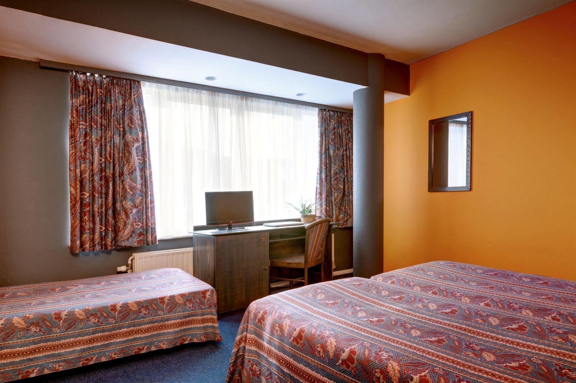 Hotel Beau Site Bruselas Exterior foto